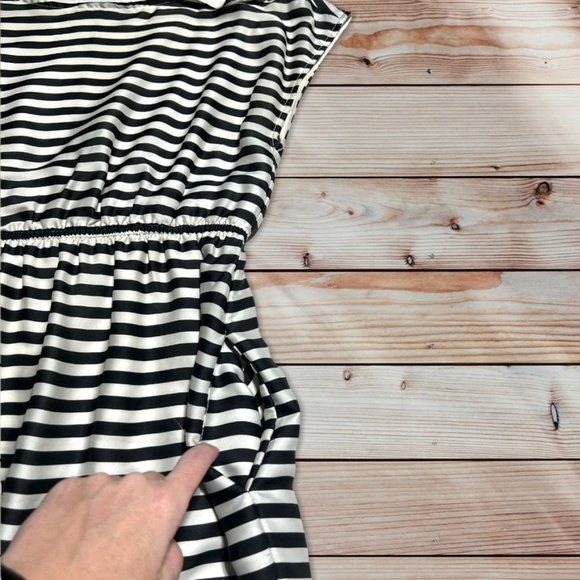 Tulle Striped Dress Size Medium - Picture 7 of 10